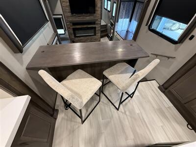 2022 Grand Design RV Solitude 390RK   - Photo 40 - Rillito, AZ 85654