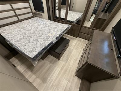 2022 Grand Design RV Solitude 390RK   - Photo 68 - Rillito, AZ 85654