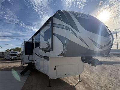 2022 Grand Design RV Solitude 390RK   - Photo 6 - Rillito, AZ 85654