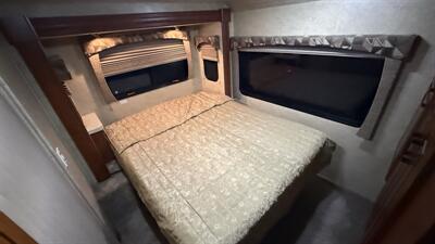 2013 Forest River Sunseeker 3010DS   - Photo 37 - Rillito, AZ 85654