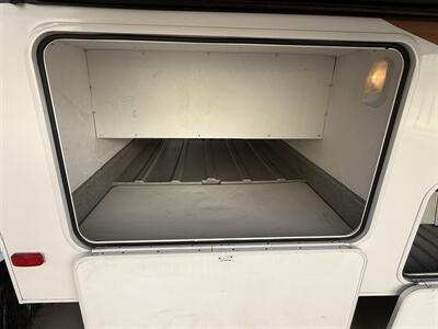 2013 Forest River Sunseeker 3010DS   - Photo 62 - Rillito, AZ 85654