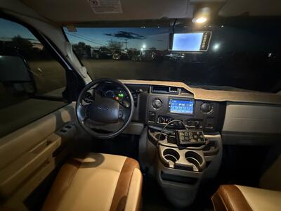 2013 Forest River Sunseeker 3010DS   - Photo 52 - Rillito, AZ 85654