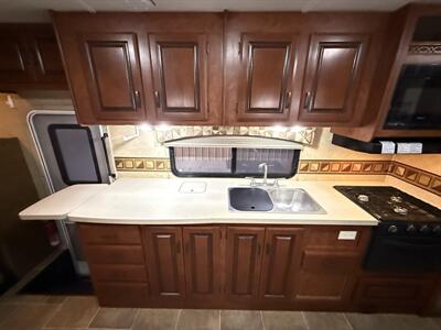 2013 Forest River Sunseeker 3010DS   - Photo 24 - Rillito, AZ 85654