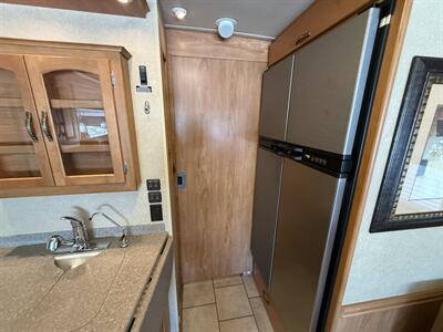 2007 Itasca Suncruiser 35A   - Photo 18 - Rillito, AZ 85654