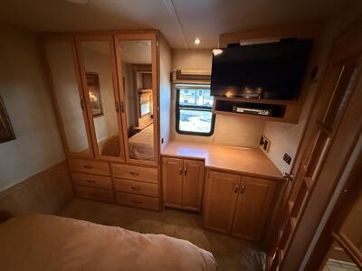 2007 Itasca Suncruiser 35A   - Photo 31 - Rillito, AZ 85654