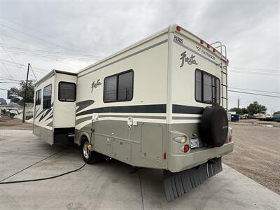 2004 Fleetwood Fiesta 32S   - Photo 8 - Rillito, AZ 85654