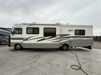2004 Fleetwood Fiesta 32S   - Photo 9 - Rillito, AZ 85654