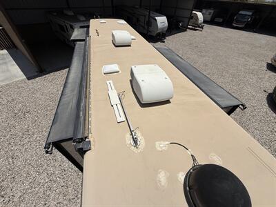 2009 Fleetwood Bounder 38F   - Photo 26 - Marana, AZ 85653