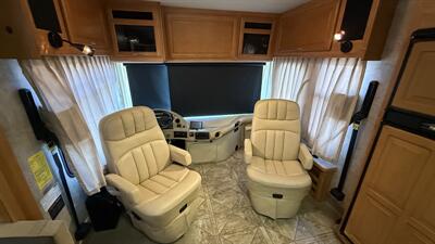 2009 Fleetwood Bounder 38F   - Photo 36 - Marana, AZ 85653