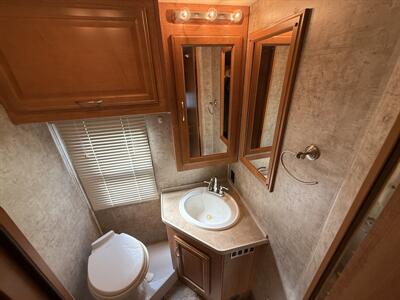 2009 Fleetwood Bounder 38F   - Photo 53 - Marana, AZ 85653