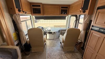 2009 Fleetwood Bounder 38F   - Photo 79 - Marana, AZ 85653