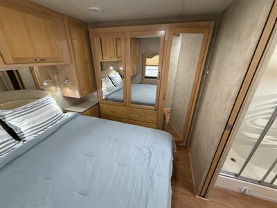 2006 Newmar Ventana 3330   - Photo 45 - Marana, AZ 85653