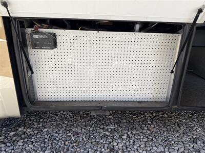 2006 Newmar Ventana 3330   - Photo 77 - Marana, AZ 85653