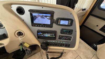 2006 Newmar Ventana 3330   - Photo 58 - Marana, AZ 85653