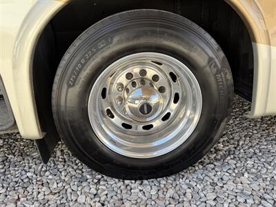 2006 Newmar Ventana 3330   - Photo 73 - Marana, AZ 85653