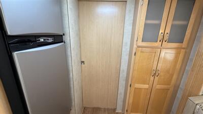 2006 Newmar Ventana 3330   - Photo 26 - Marana, AZ 85653