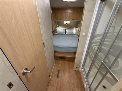 2006 Newmar Ventana 3330   - Photo 39 - Marana, AZ 85653