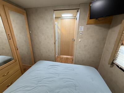 2006 Newmar Ventana 3330   - Photo 47 - Marana, AZ 85653