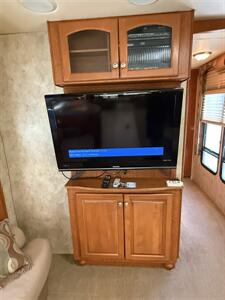2006 Damon Tuscany 4076   - Photo 27 - Rillito, AZ 85654