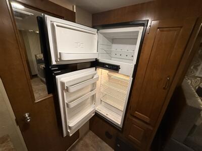 2016 Lance Lance 2295 - Photo 32 - Rillito, AZ 85654