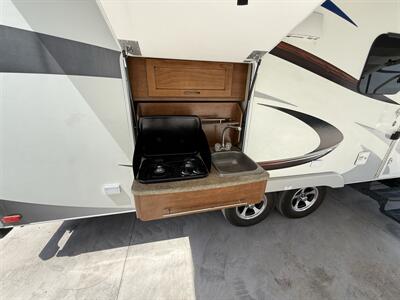 2016 Lance Lance 2295 - Photo 2 - Rillito, AZ 85654