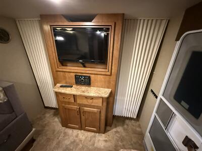 2016 Lance Lance 2295 - Photo 46 - Rillito, AZ 85654