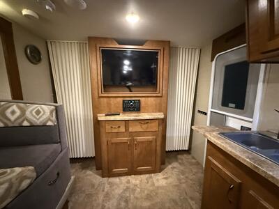 2016 Lance Lance 2295 - Photo 44 - Rillito, AZ 85654