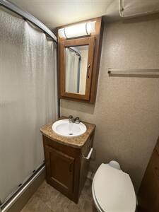 2016 Lance Lance 2295 - Photo 38 - Rillito, AZ 85654