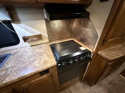 2016 Lance Lance 2295 - Photo 27 - Rillito, AZ 85654
