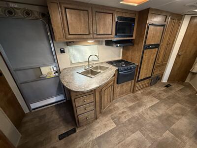 2017 CrossRoads RV Z-1 272BH   - Photo 28 - Rillito, AZ 85654