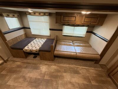 2017 CrossRoads RV Z-1 272BH   - Photo 17 - Rillito, AZ 85654