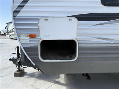 2017 CrossRoads RV Z-1 272BH   - Photo 12 - Rillito, AZ 85654