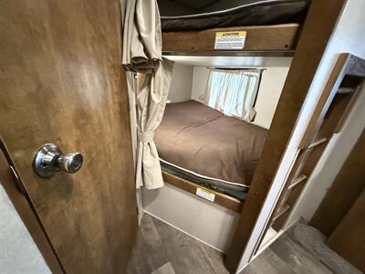 2017 CrossRoads RV Z-1 272BH   - Photo 25 - Rillito, AZ 85654