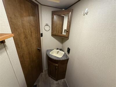 2017 CrossRoads RV Z-1 272BH   - Photo 35 - Rillito, AZ 85654