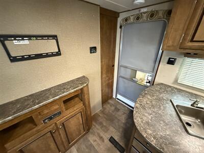 2017 CrossRoads RV Z-1 272BH   - Photo 36 - Rillito, AZ 85654