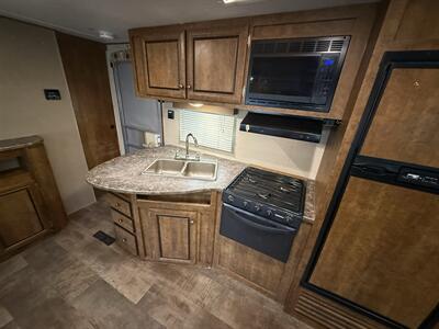 2017 CrossRoads RV Z-1 272BH   - Photo 29 - Rillito, AZ 85654