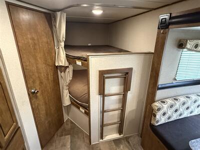 2017 CrossRoads RV Z-1 272BH   - Photo 20 - Rillito, AZ 85654