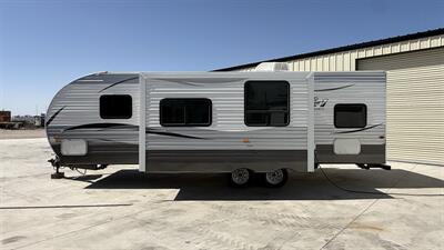 2017 CrossRoads RV Z-1 272BH   - Photo 6 - Rillito, AZ 85654