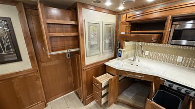 2016 Tiffin Phaeton 36GH - Photo 35 - Marana, AZ 85653