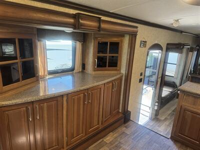 2017 Keystone Montana 3820FK 3820FK   - Photo 6 - Rillito, AZ 85654