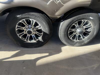 2017 Keystone Montana 3820FK 3820FK   - Photo 3 - Rillito, AZ 85654