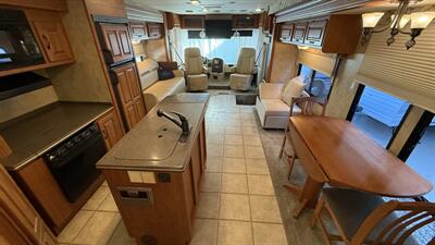 2008 Damon Challenger 378   - Photo 13 - Marana, AZ 85653