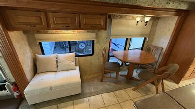 2008 Damon Challenger 378   - Photo 19 - Marana, AZ 85653