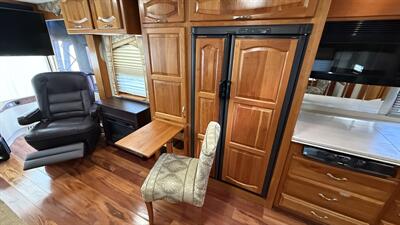 2005 Newmar MOUNTAIN AIRE 4031   - Photo 49 - Marana, AZ 85653