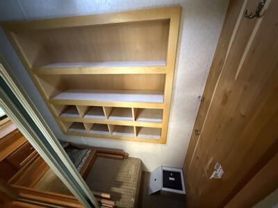 2005 Newmar MOUNTAIN AIRE 4031   - Photo 77 - Marana, AZ 85653