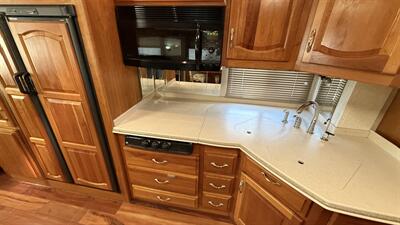 2005 Newmar MOUNTAIN AIRE 4031   - Photo 36 - Marana, AZ 85653