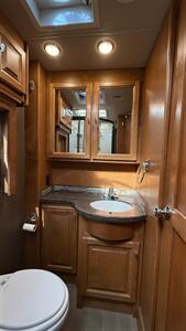 2018 Tiffin Allegro Red 33AA   - Photo 85 - Rillito, AZ 85654