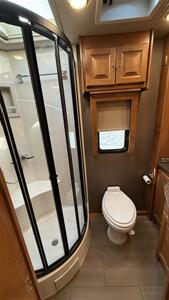 2018 Tiffin Allegro Red 33AA   - Photo 72 - Rillito, AZ 85654