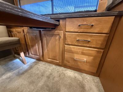 2018 Tiffin Allegro Red 33AA   - Photo 38 - Rillito, AZ 85654