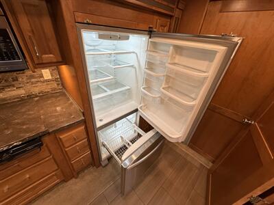 2018 Tiffin Allegro Red 33AA   - Photo 61 - Rillito, AZ 85654